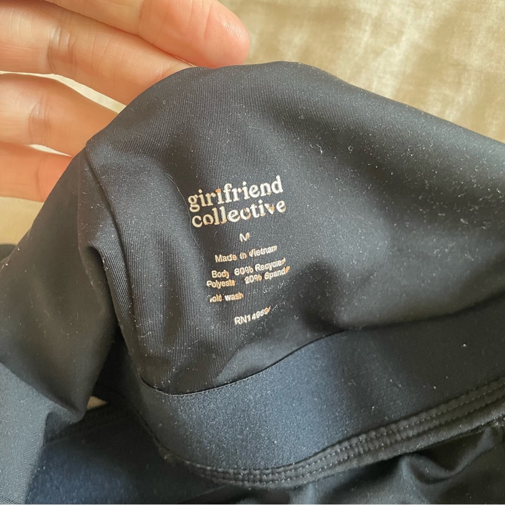 Girlfriend Collective Scoop Bralette Raven Black - Picture 3 of 3
